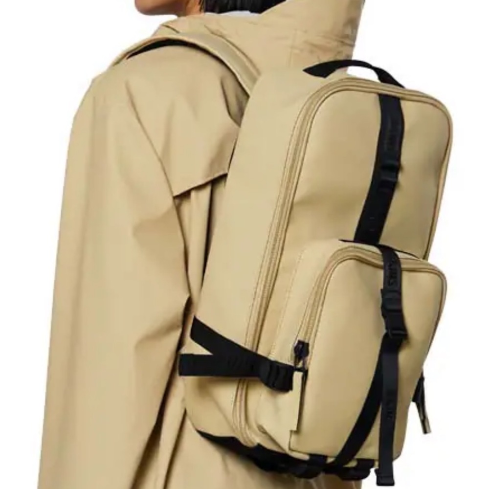 Rains Trail Rucksack, Sand - Picture 5 of 5